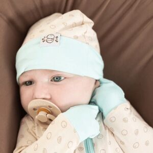 🆕 Bamboo Beanie from Coconut Pops in “Coconuts” 🌴🥥 0-3 months